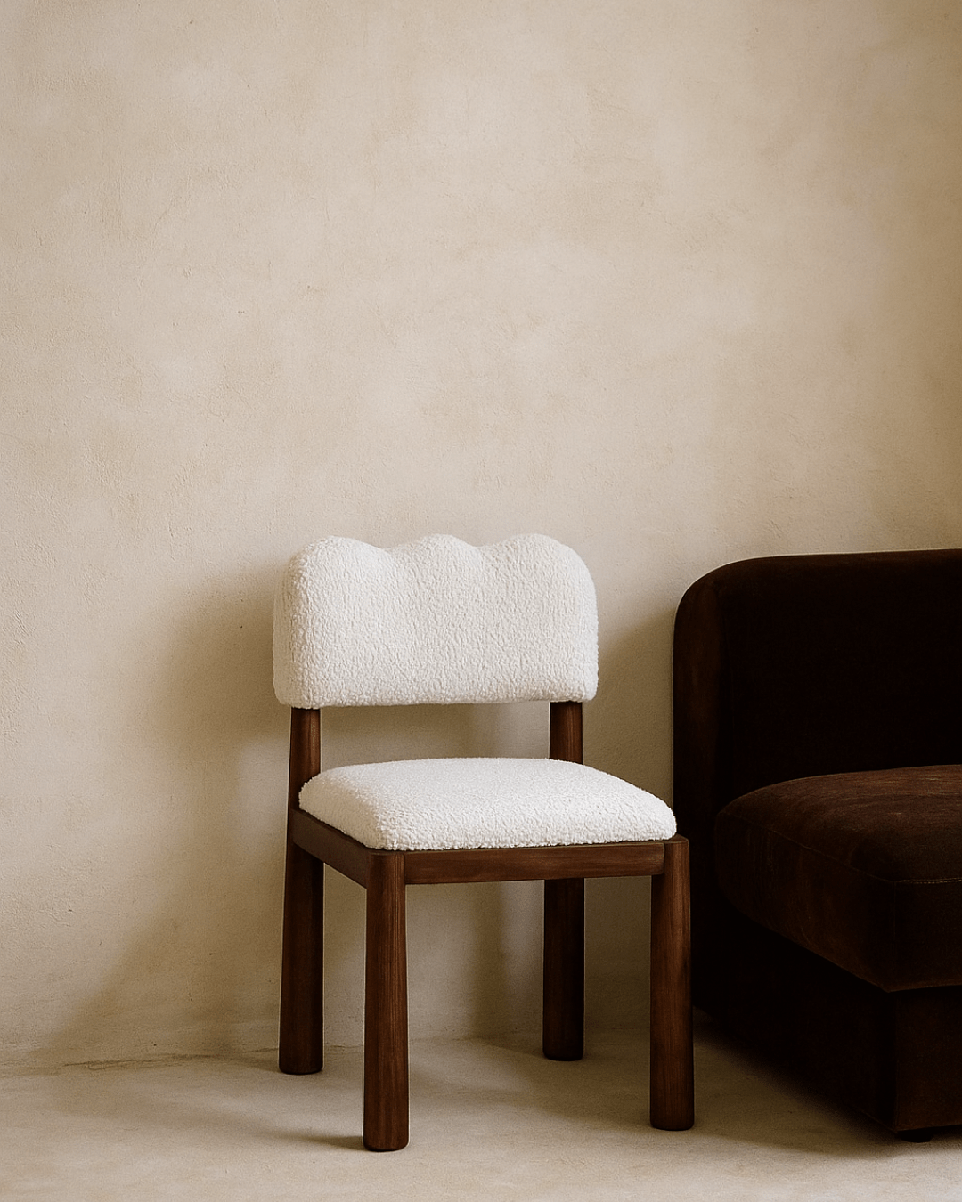 THE LOKOA DINING CHAIR
