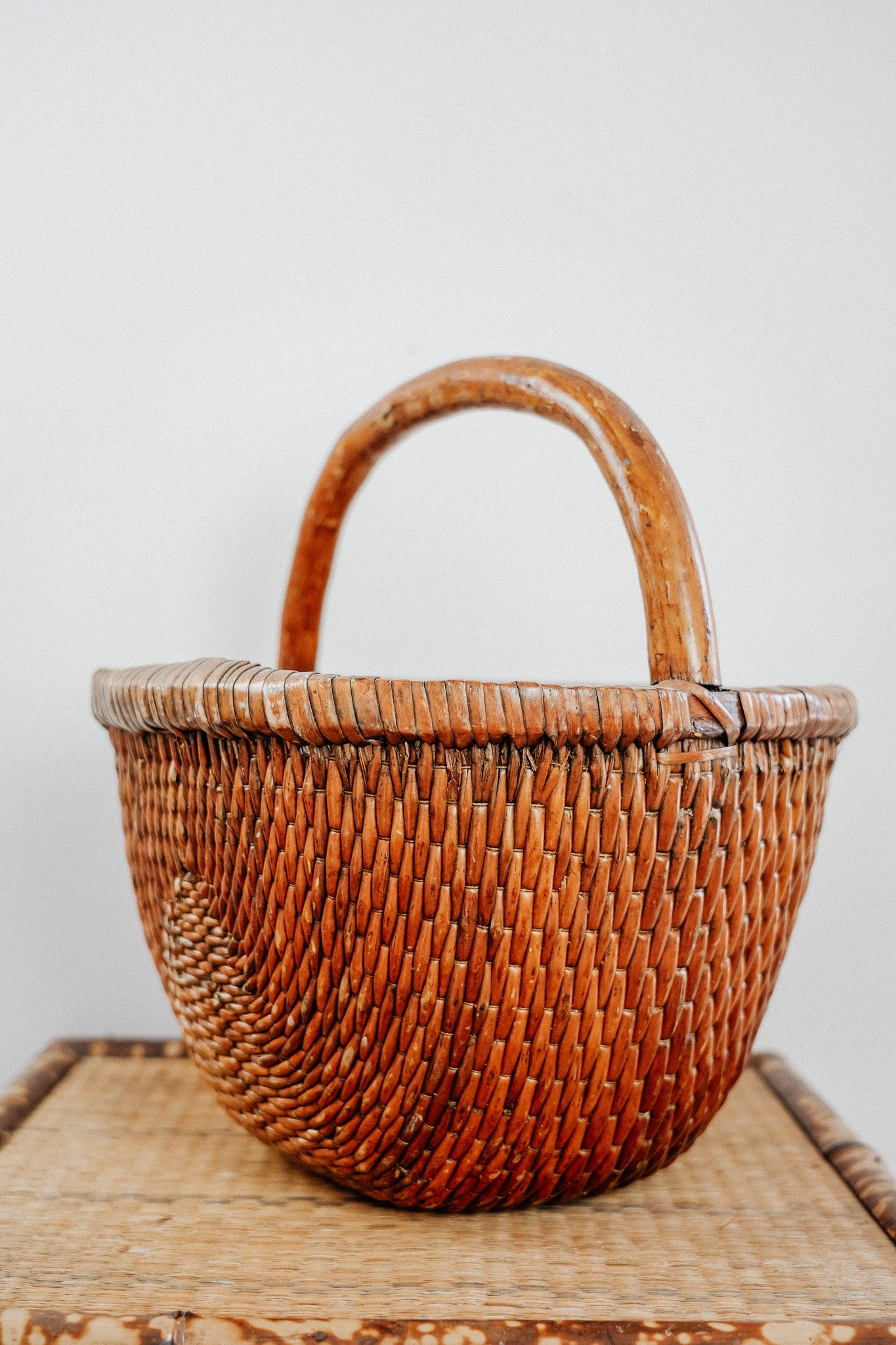 Chinese woven square/ round basket with bamboo handle