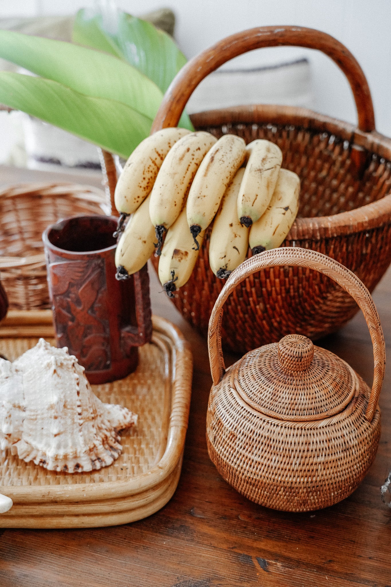 Rattan woven round basket with lid & handles ( Lombok style weave )