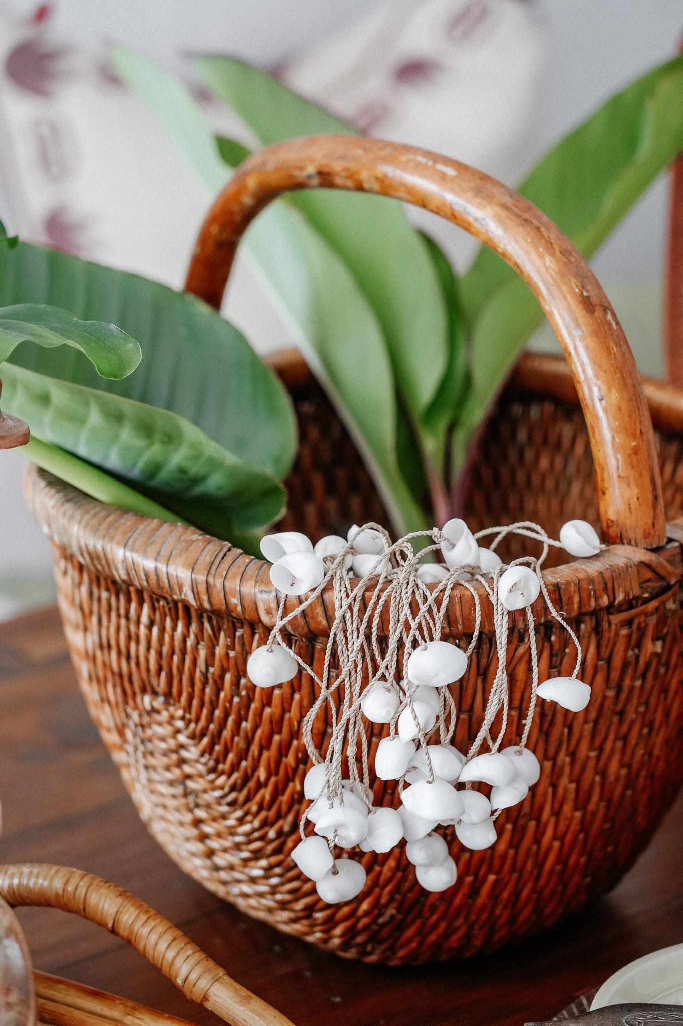 Chinese woven square/ round basket with bamboo handle