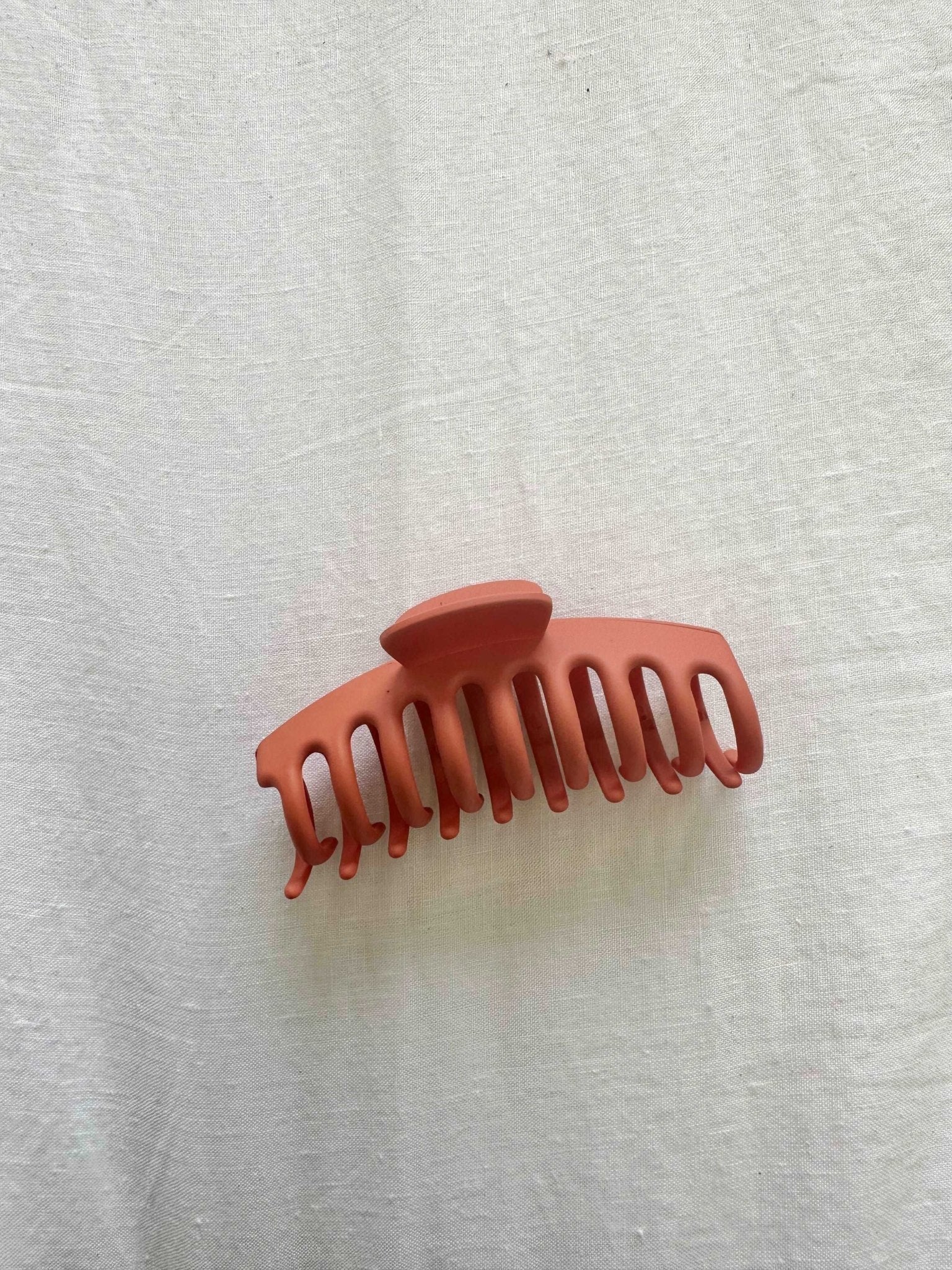 CLAM CLAW HAIR CLIP Color: RUST by HIBISCUS THE LABEL Designer Homewares Furniture Australia