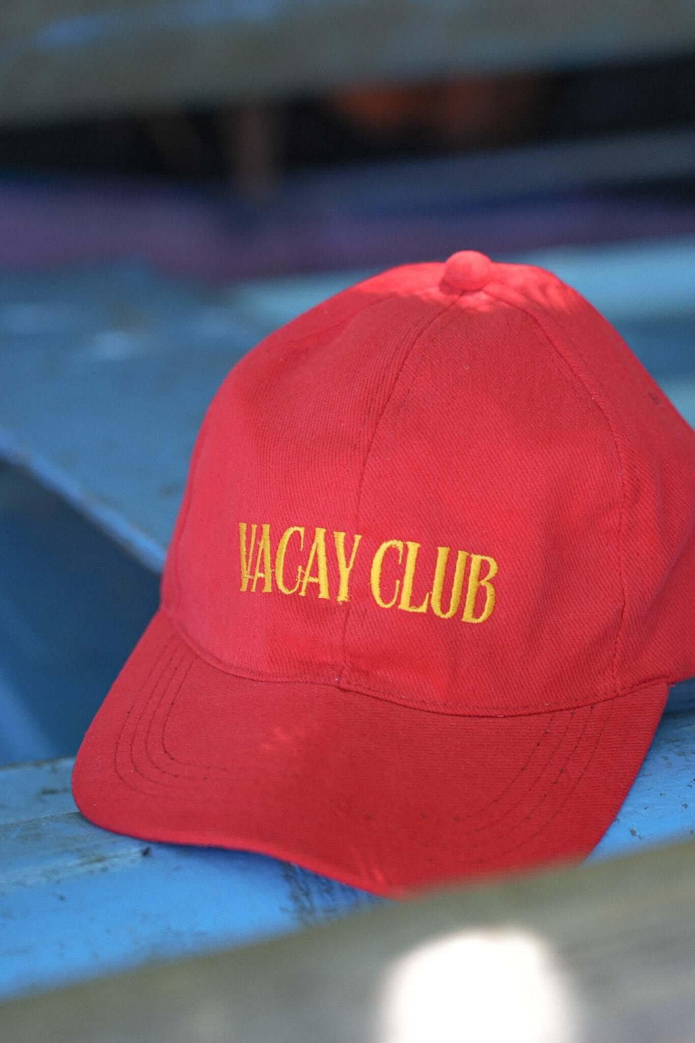 HIBISCUS 'VACAY CLUB' CAP