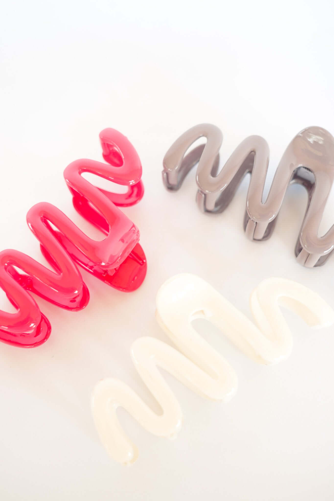 WIGGLY HAIR CLAWS Color: CREAM by HIBISCUS THE LABEL Designer Homewares Furniture Australia