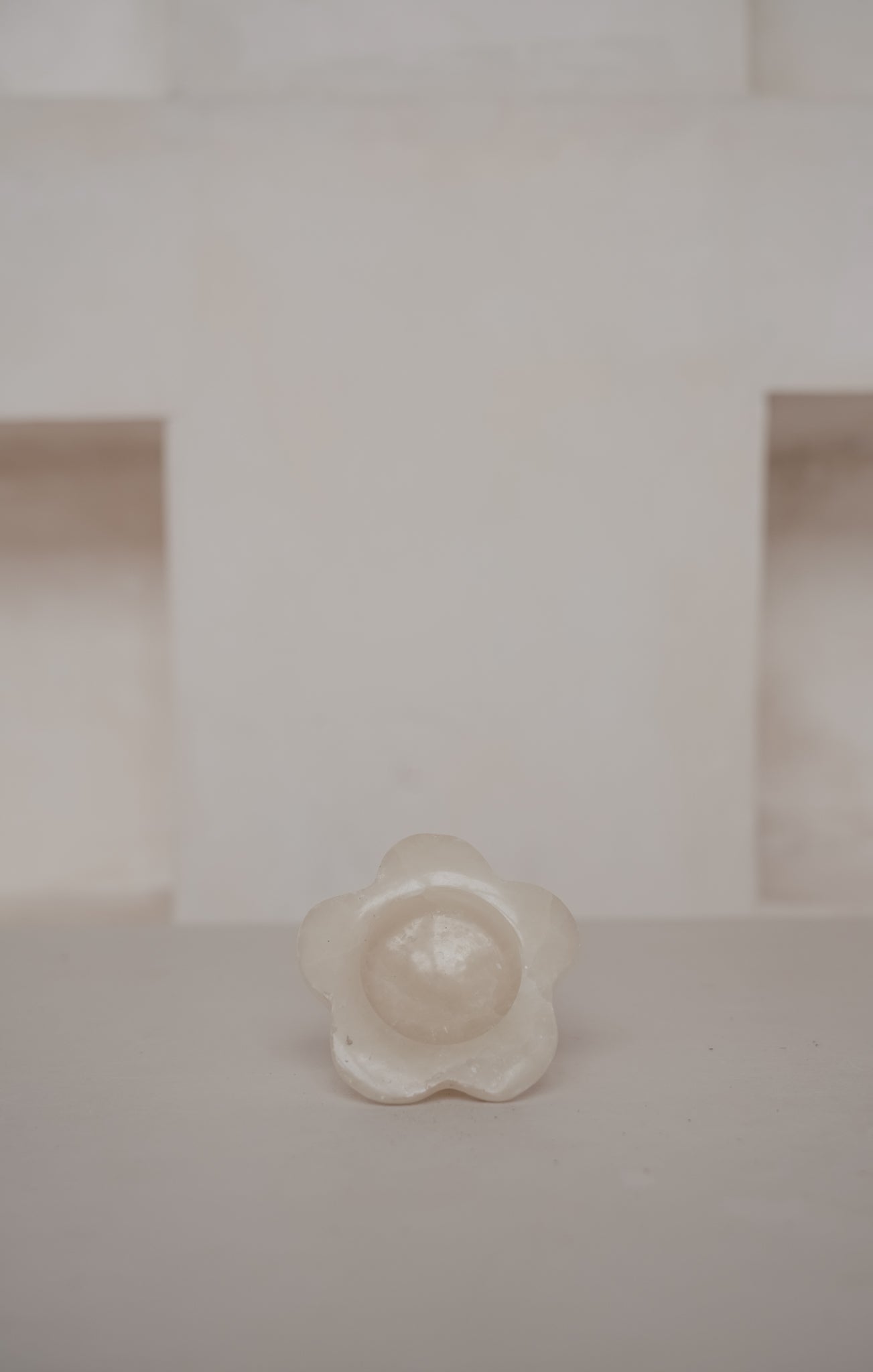 THE ONYX FLOWER CANDLEHOLDER - Black Salt Co - Black Salt Co