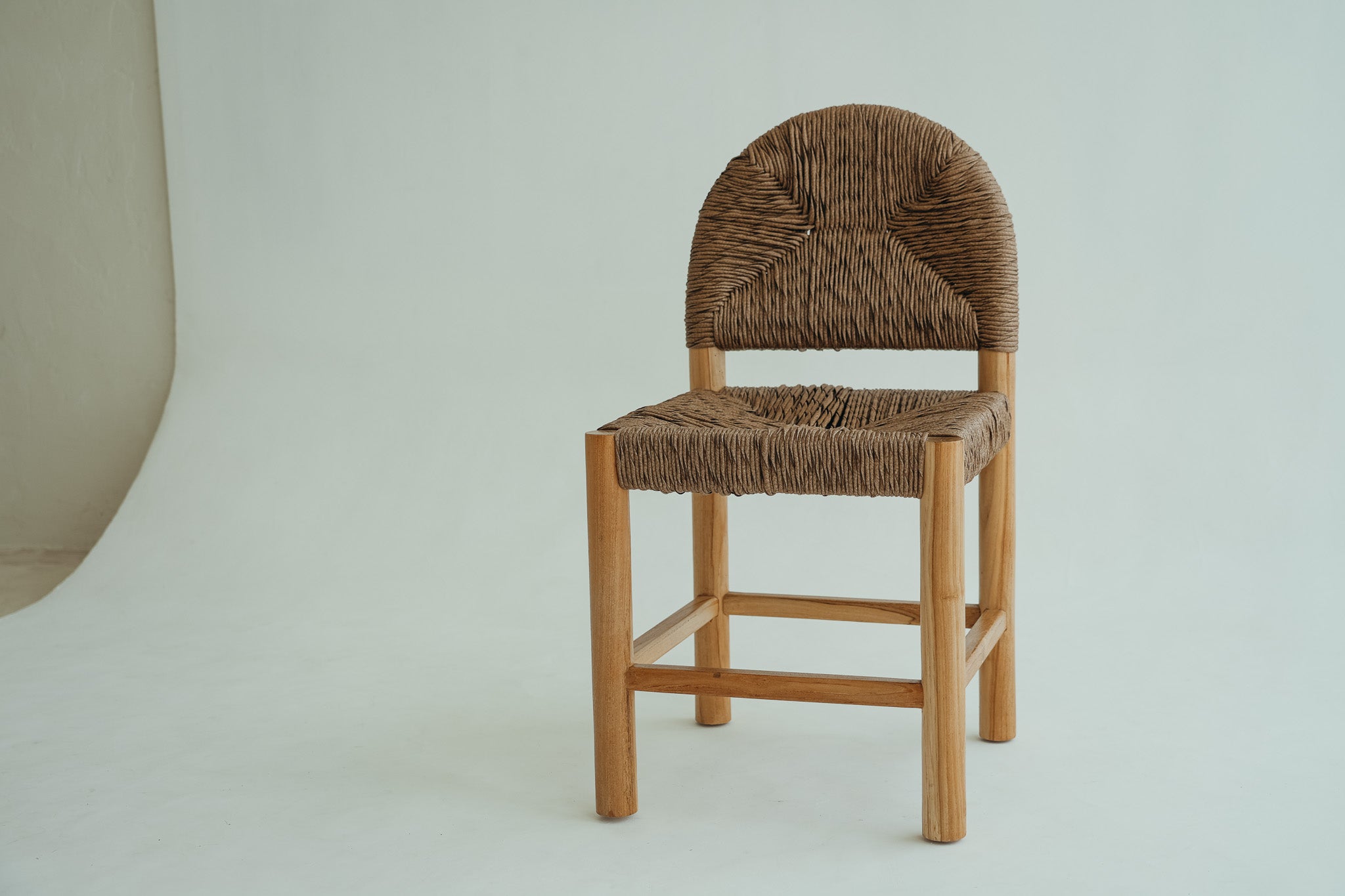 THE DILLY DINING CHAIR