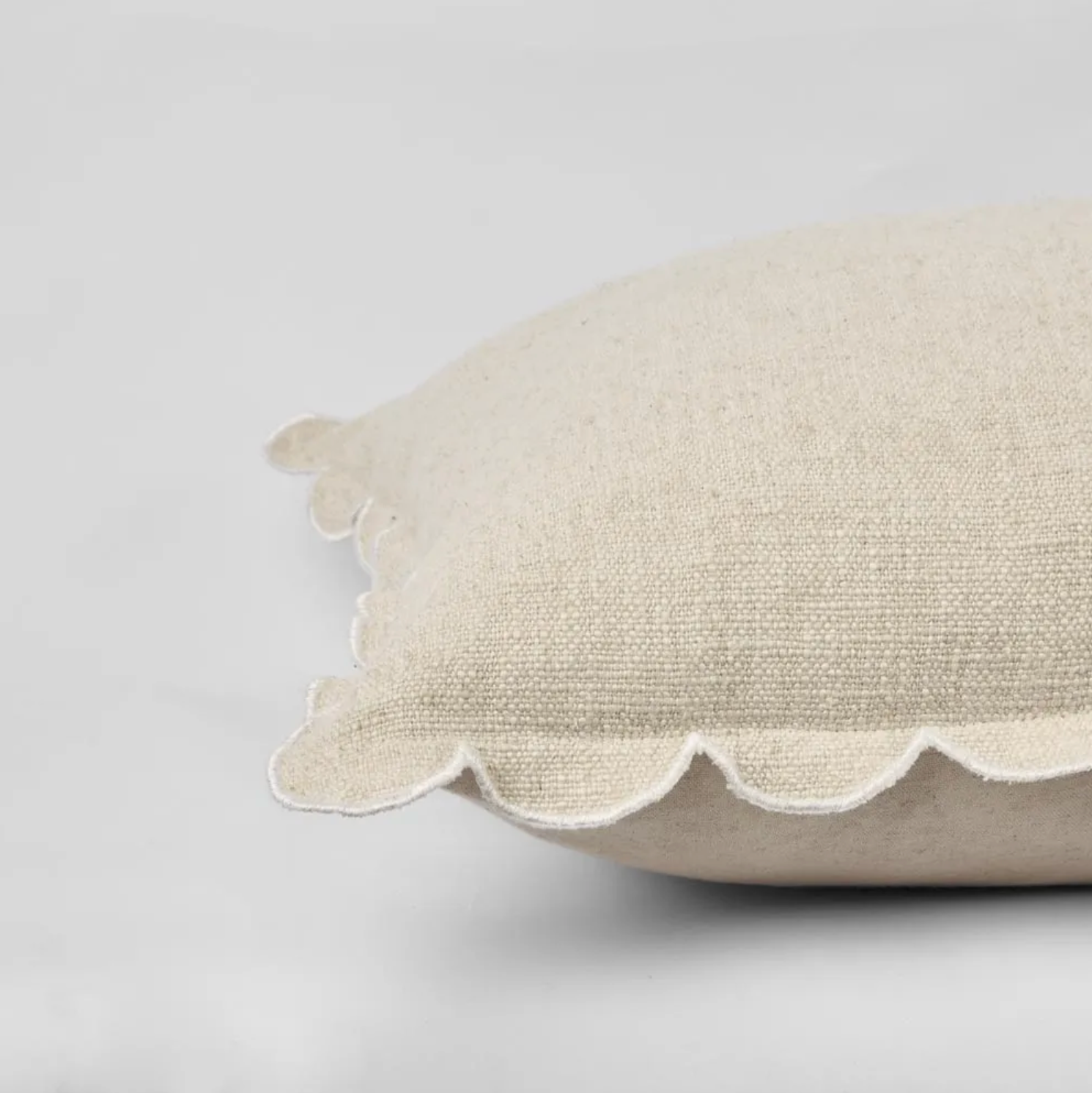 SCALLOP 50X50CM WHITE