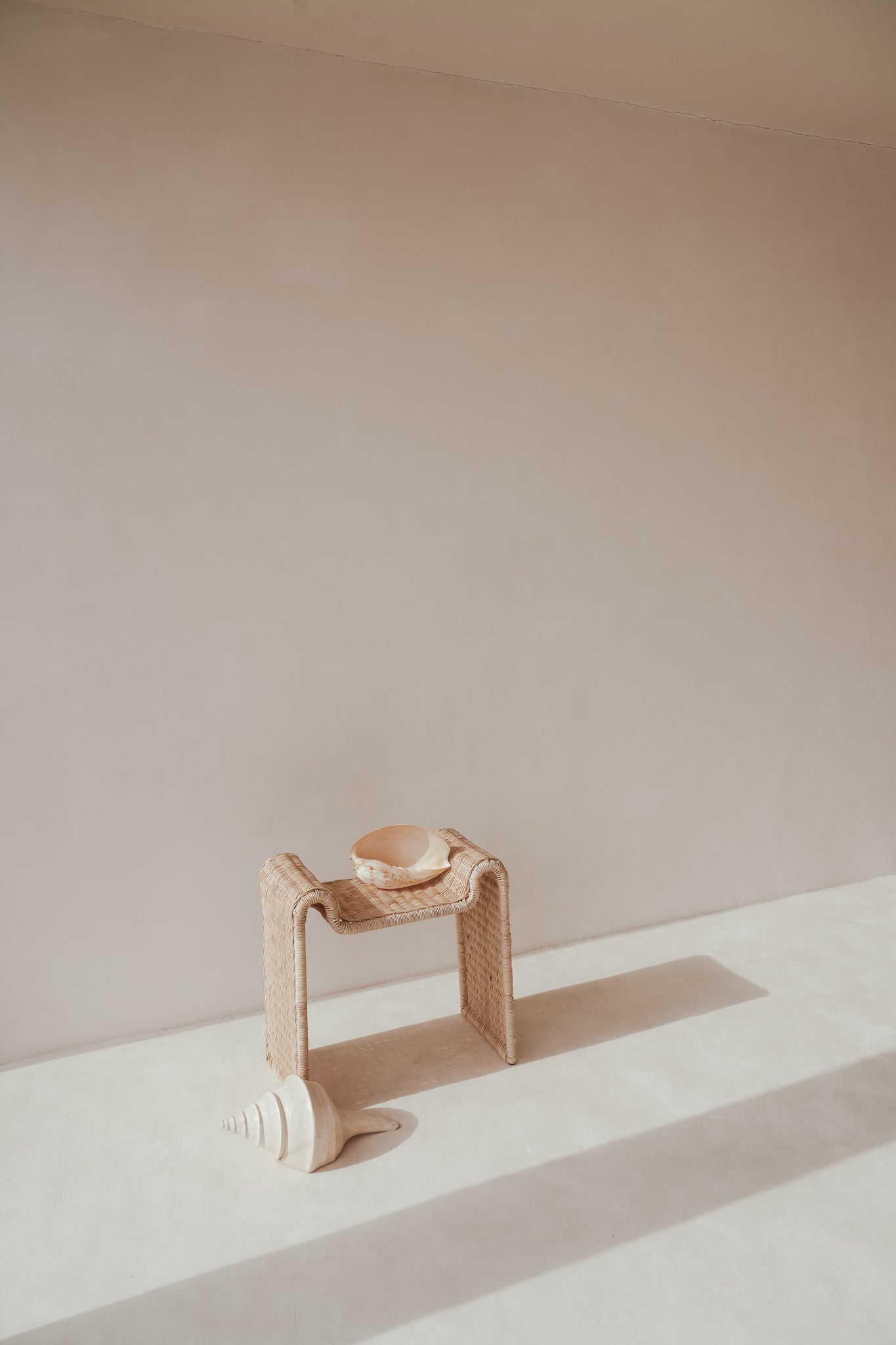 THE PALMA SIDE TABLE