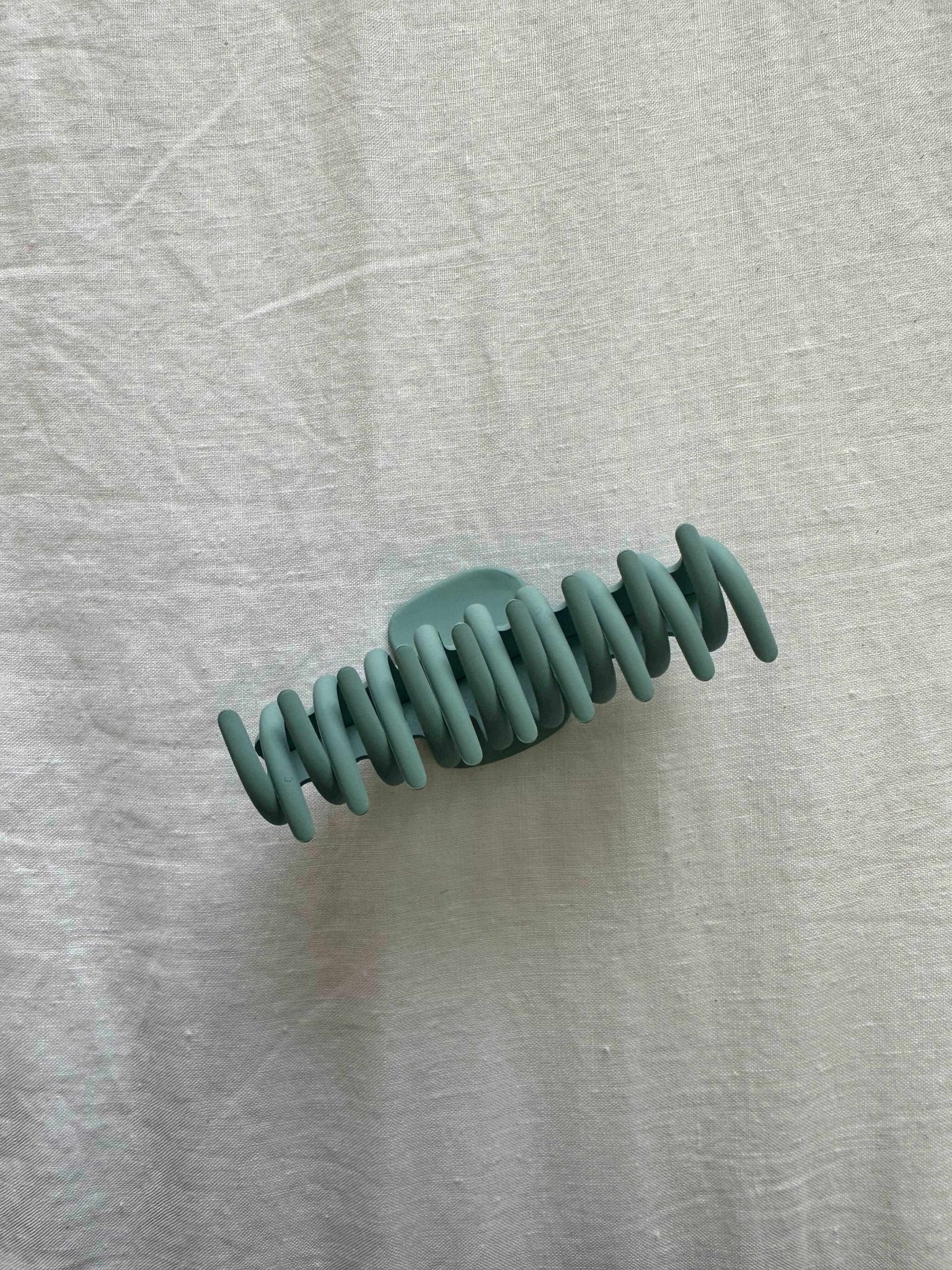 CLAM CLAW HAIR CLIP Color: TEAL by HIBISCUS THE LABEL Designer Homewares Furniture Australia