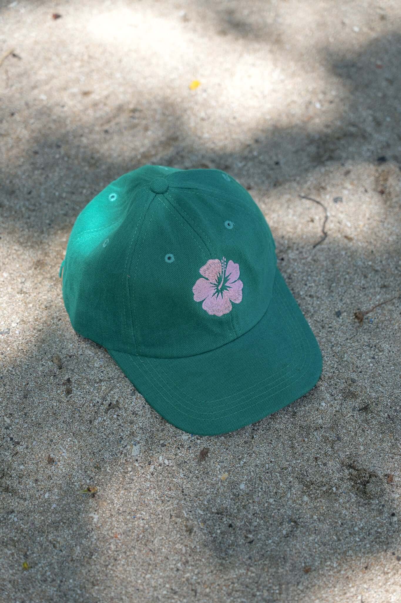 HIBISCUS 'FLOWER' CAP